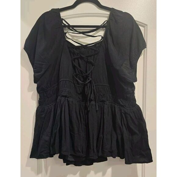 TORRID NWT Black Washable Crinkle Gauze Criss Cross Back Lace Up Top Size 2 (2X) - Picture 4 of 8